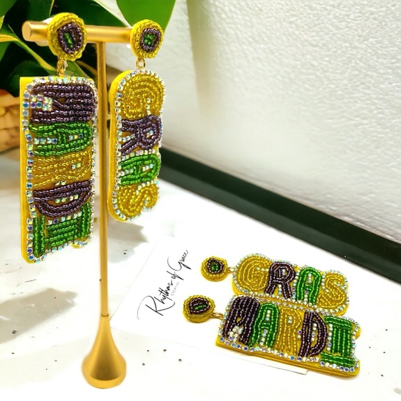 Jazz Up Your Look with Dazzling NWT Beaded Mardi Gras Earrings! 🎉💚💜💛 - Picture 3 of 9